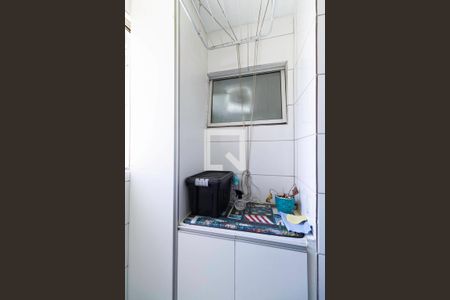 Apartamento à venda com 80m², 3 quartos e 2 vagas Apartamento à venda com 80m², 3 quartos e 2 vagasÁrea de serviço