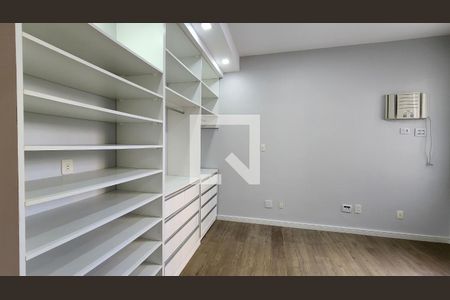 Apartamento para alugar com 202m², 4 quartos e 2 vagasQuarto 2 - Suíte