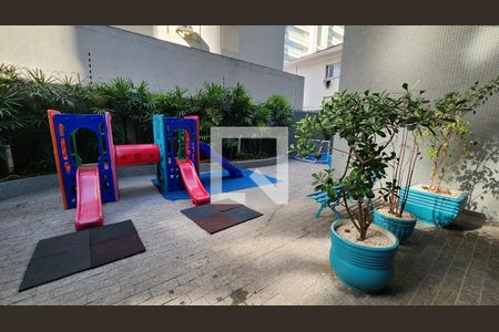 Apartamento para alugar com 202m², 4 quartos e 2 vagasÁrea comum - Playground