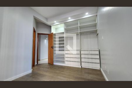 Apartamento para alugar com 202m², 4 quartos e 2 vagasQuarto 2 - Suíte