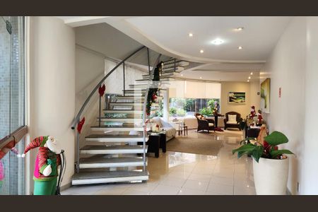 Apartamento para alugar com 202m², 4 quartos e 2 vagasHall de entrada