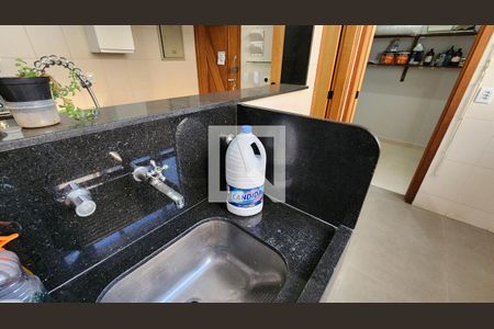 Apartamento para alugar com 202m², 4 quartos e 2 vagasDetalhe da área de serviço