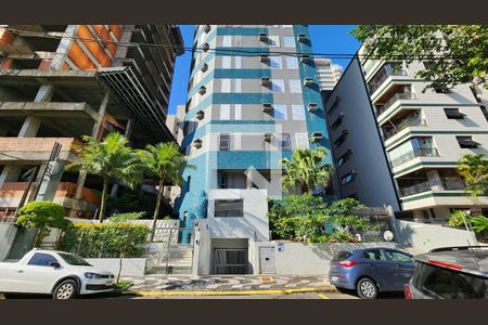 Apartamento para alugar com 202m², 4 quartos e 2 vagasFachada