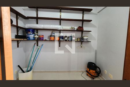 Apartamento para alugar com 202m², 4 quartos e 2 vagasQuarto de Serviço