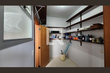 Apartamento para alugar com 202m², 4 quartos e 2 vagasQuarto de Serviço