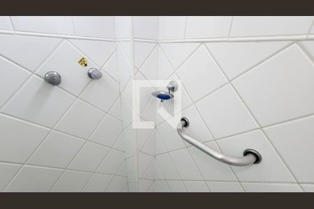 Apartamento para alugar com 202m², 4 quartos e 2 vagasDetalhe do banheiro