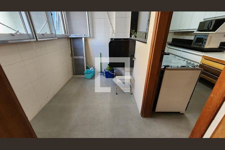 Apartamento para alugar com 202m², 4 quartos e 2 vagasÁrea de Serviço