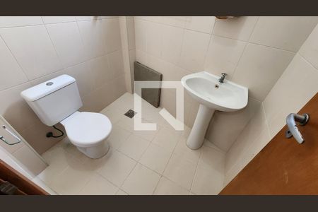 Apartamento para alugar com 202m², 4 quartos e 2 vagasBanheiro de serviço