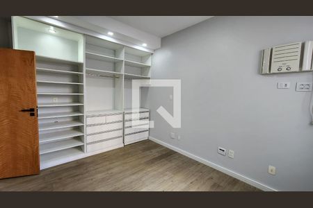 Apartamento para alugar com 202m², 4 quartos e 2 vagasQuarto 2 - Suíte