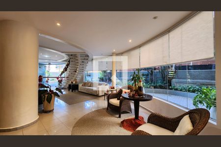 Apartamento para alugar com 202m², 4 quartos e 2 vagasHall de entrada