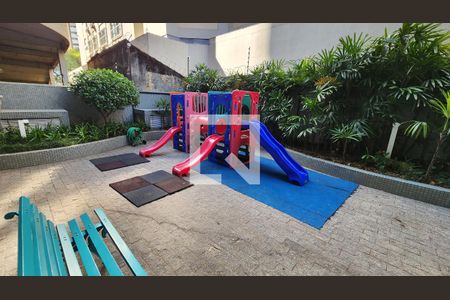 Apartamento para alugar com 202m², 4 quartos e 2 vagasÁrea comum - Playground