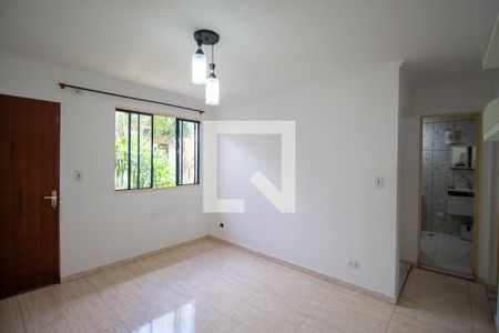 Sala de apartamento para alugar com 2 quartos, 53m² em Conjunto Residencial José Bonifácio, São Paulo