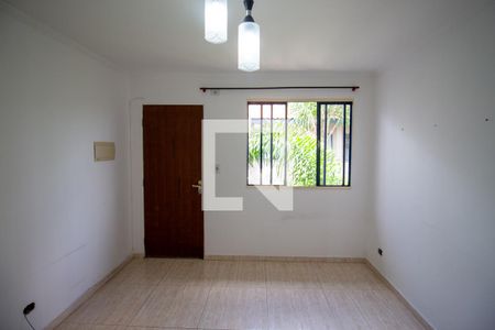 Sala de apartamento para alugar com 2 quartos, 53m² em Conjunto Residencial José Bonifácio, São Paulo