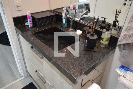 Banheiro de apartamento à venda com 1 quarto, 47m² em Cambuci, São Paulo