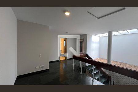 Casa à venda com 450m², 4 quartos e 4 vagasLiving