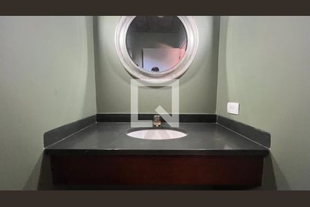 Casa à venda com 450m², 4 quartos e 4 vagasLavabo