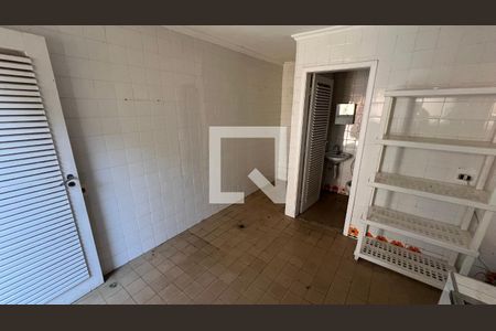 Casa à venda com 450m², 4 quartos e 4 vagasÁrea de Serviço