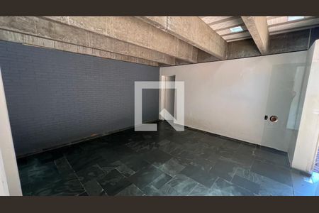 Casa à venda com 450m², 4 quartos e 4 vagasSalão