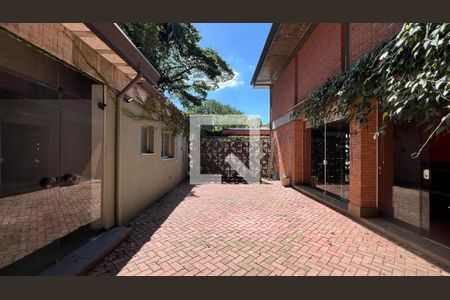 Casa à venda com 450m², 4 quartos e 4 vagasQuintal