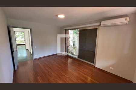 Casa à venda com 450m², 4 quartos e 4 vagasSuite 1