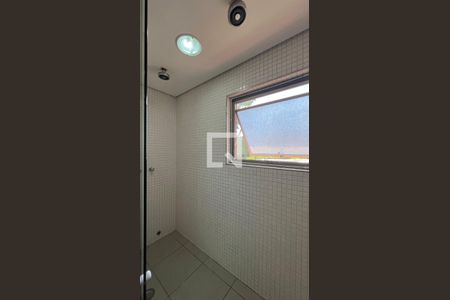 Casa à venda com 450m², 4 quartos e 4 vagasBanheiro da Suíte 2