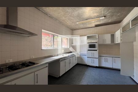 Casa à venda com 450m², 4 quartos e 4 vagasCozinha