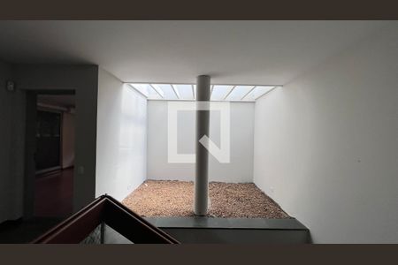 Casa à venda com 450m², 4 quartos e 4 vagasLiving