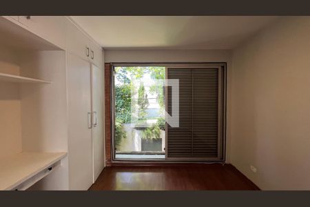 Casa à venda com 450m², 4 quartos e 4 vagasQuarto 2