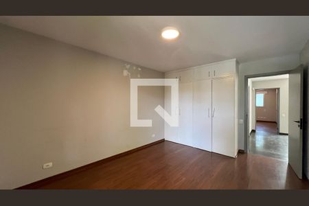 Casa à venda com 450m², 4 quartos e 4 vagasQuarto 1