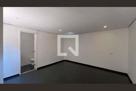 Casa à venda com 450m², 4 quartos e 4 vagasEdicula