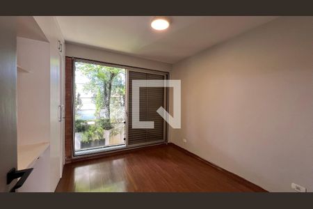 Casa à venda com 450m², 4 quartos e 4 vagasQuarto 2