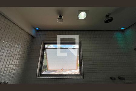 Casa à venda com 450m², 4 quartos e 4 vagasBanheiro da Suíte 1