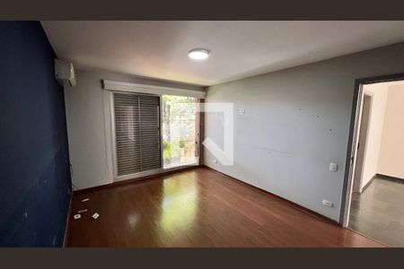 Casa à venda com 450m², 4 quartos e 4 vagasSuite 2