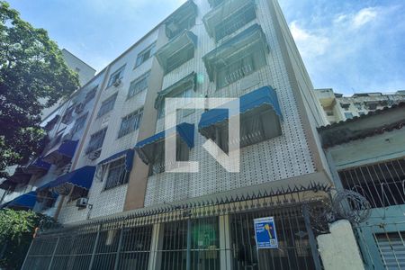 Apartamento à venda com 60m², 2 quartos e 1 vagafachada