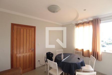 Sala de apartamento à venda com 4 quartos, 181m² em Heliópolis, Belo Horizonte