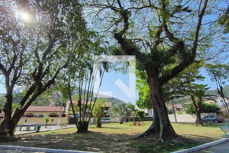 Casa de condomínio para alugar com 187m², 4 quartos e 1 vagaÁrea comum