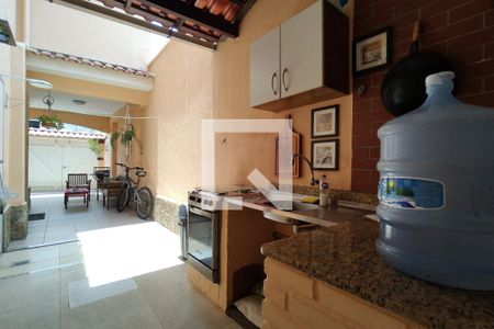 Casa de condomínio para alugar com 187m², 4 quartos e 1 vagaÁrea gourmet