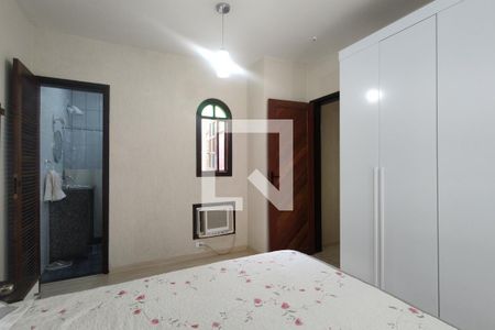 Casa de condomínio para alugar com 187m², 4 quartos e 1 vagaQuarto 2 - Suíte