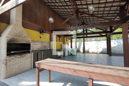 Casa de condomínio para alugar com 187m², 4 quartos e 1 vagaÁrea comum - Churrasqueira