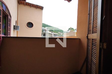 Casa de condomínio para alugar com 187m², 4 quartos e 1 vagaVaranda do Quarto 2 - Suíte