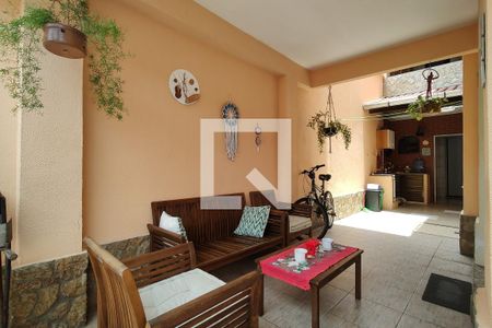 Casa de condomínio para alugar com 187m², 4 quartos e 1 vagaÁrea gourmet