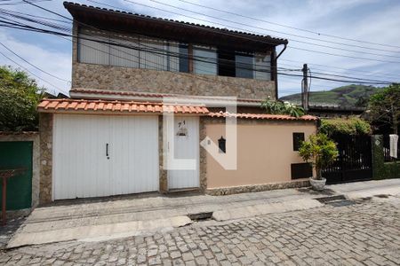 Casa de condomínio para alugar com 187m², 4 quartos e 1 vagaFachada