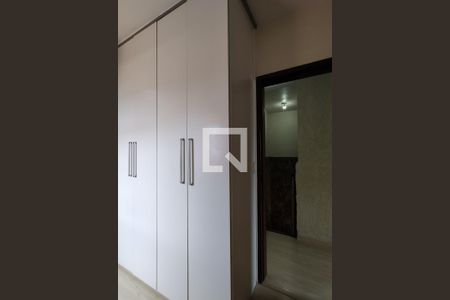 Casa de condomínio para alugar com 187m², 4 quartos e 1 vagaQuarto 1