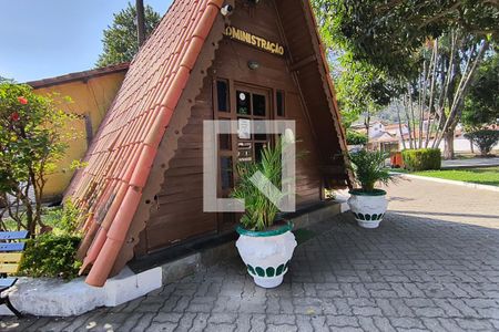 Casa de condomínio para alugar com 187m², 4 quartos e 1 vagaÁrea comum