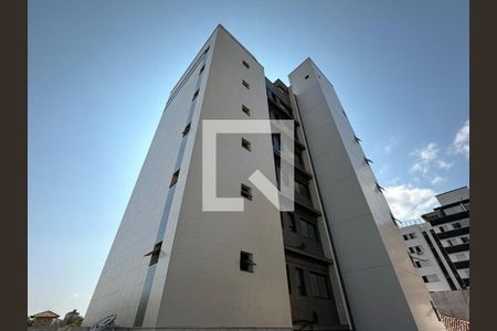 Apartamento à venda com 160m², 4 quartos e 4 vagasFachada