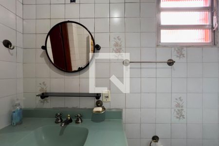 Casa à venda com 137m², 2 quartos e 2 vagasBanheiro Quarto 2