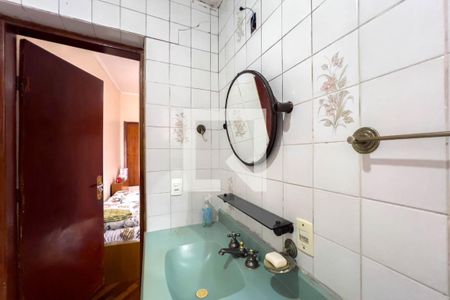 Casa à venda com 137m², 2 quartos e 2 vagasBanheiro Quarto 2