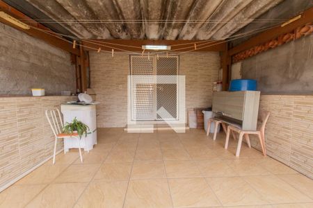 Casa para alugar com 94m², 2 quartos e 1 vagaVaranda e Área de Serviço