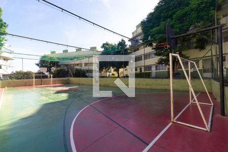 Apartamento para alugar com 70m², 2 quartos e 1 vagaÁrea comum- Quadra