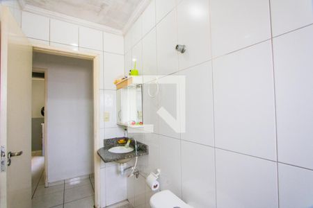 Casa à venda com 72m², 4 quartos e 2 vagas Casa à venda com 72m², 4 quartos e 2 vagasBanheiro